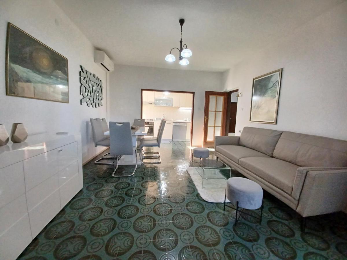 Apartment Lorenzo 特罗吉尔 外观 照片
